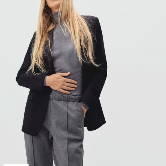 - Everlane The Dream Pant Gray Heather - Picture 4 of 13